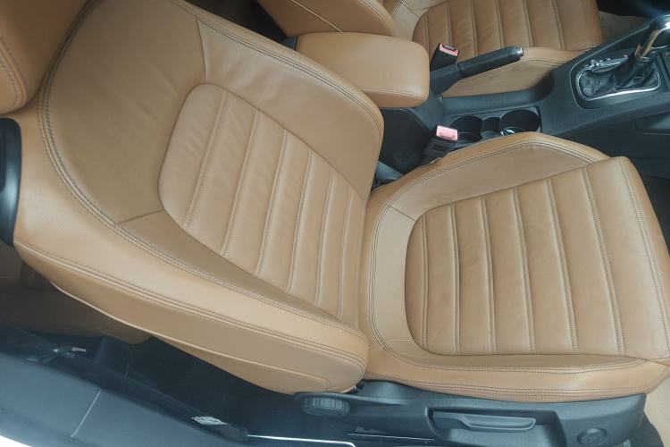 Used Volkswagen Scirocco 2010 2.0 TSI Luxury Edition Right Front Seat