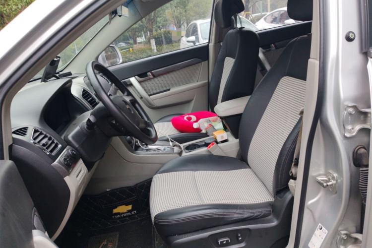 Used Chevrolet Captiva 2012 2.4L Two-Wheel Drive City Edition 5 Seats
