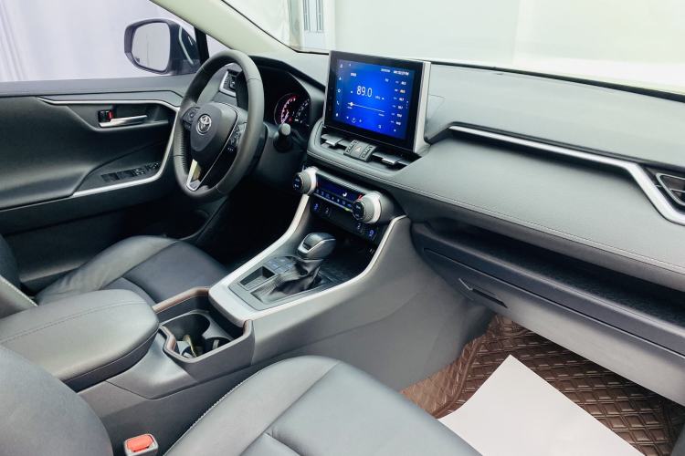 Used Toyota RAV4 2022 2.0L CVT Two-Wheel Drive Fashion Plus Edition
