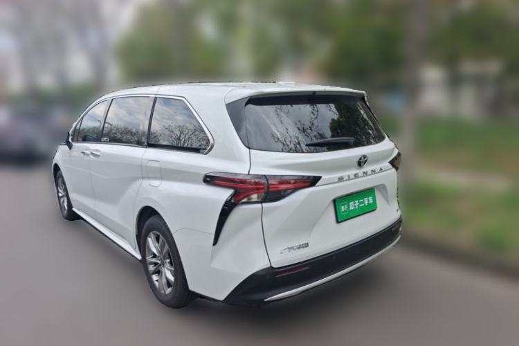 Used Toyota SIENNA 2024 2.5L Hybrid Comfort Edition Rear Left 45 Deg