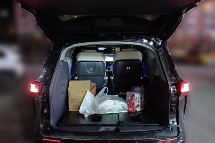 Used Toyota Granvia 2023 2.5L Hybrid Prestige PLUS Edition Trunk