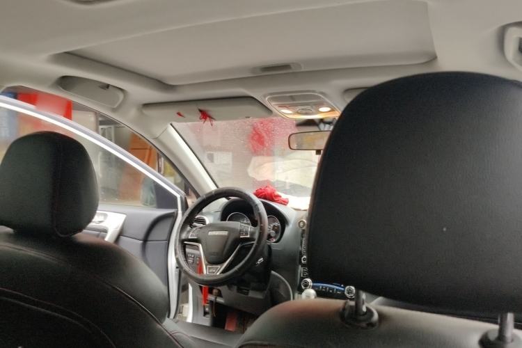 Used Haval H6 2015 Upgraded Model 1.5T Manual Two-Wheel Drive Urban Version Headliner