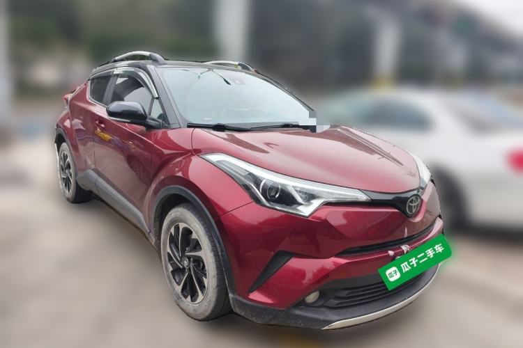 Used Toyota IZOA 2018 2.0L Yichi Version China VI Standard Front Right 45 Deg