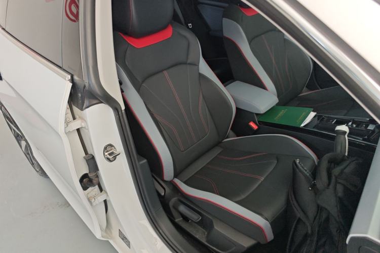 Used Volkswagen Lamando 2024 Lavida L 280TSI DSG Cool & Spicy Edition
