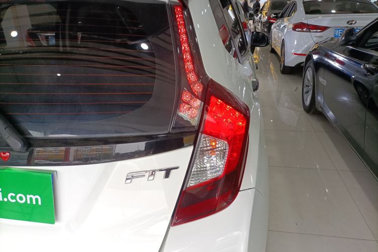 Used Honda Fit 2016 1.5L LX CVT Comfort Model
