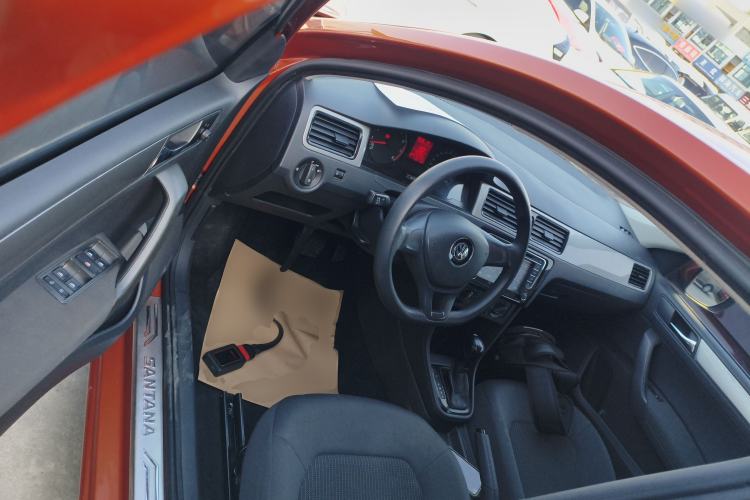 Used Volkswagen Santana 2015 Haval H6 1.6L Automatic Luxury Model
