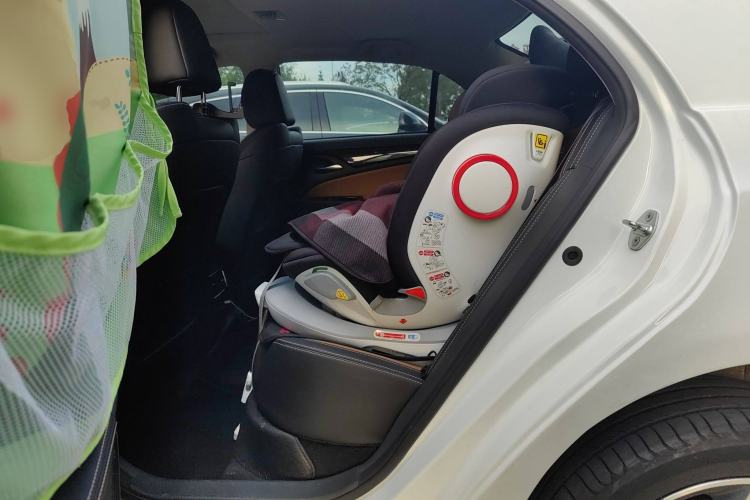 Used BYD Qin New Energy 2018 Qin EV450 Smart Connect Prestige Model
