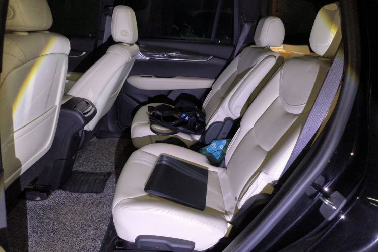 Used Cadillac XT6 2020 28T Six-Seater Four-Wheel-Drive Luxury Sport Vehicle Left Rear Seat