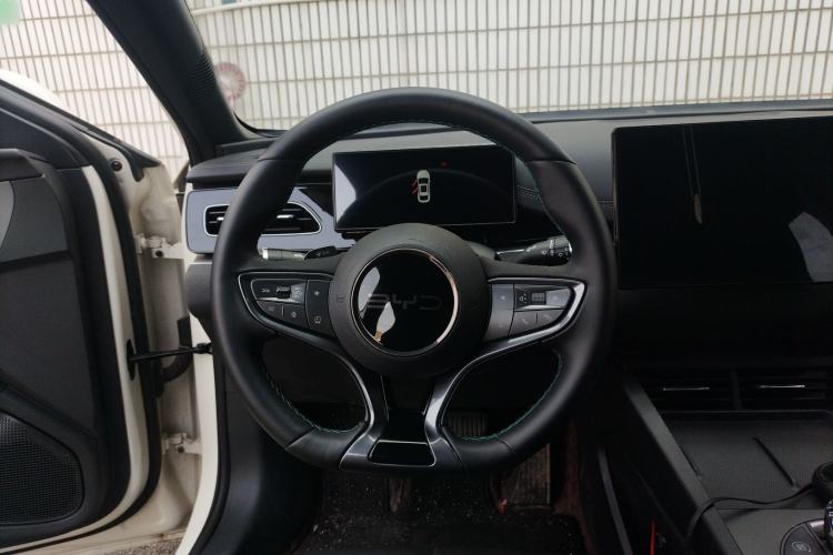 Used BYD Seal 06 New Energy 2025 DM-i Smart Drive 80KM Luxury Model
