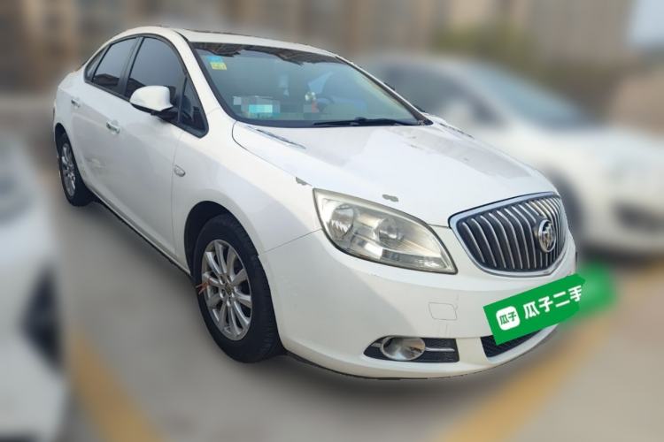 Used Buick GT 2013 GT 1.6L Automatic Fashion Edition Front Right 45 Deg