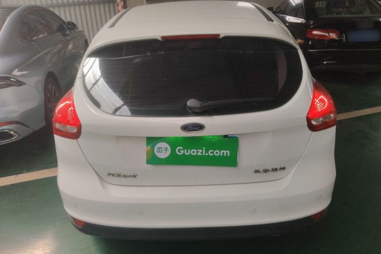 Used Ford Focus 2015 Hatchback 1.6L Automatic Fashion Edition
