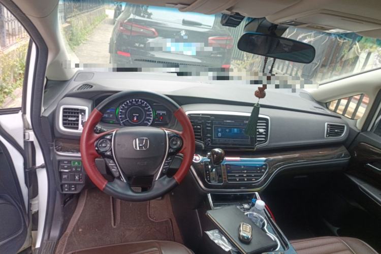 Used Honda Odyssey 2019 2.0L Rui-Changxiang Edition Center Console