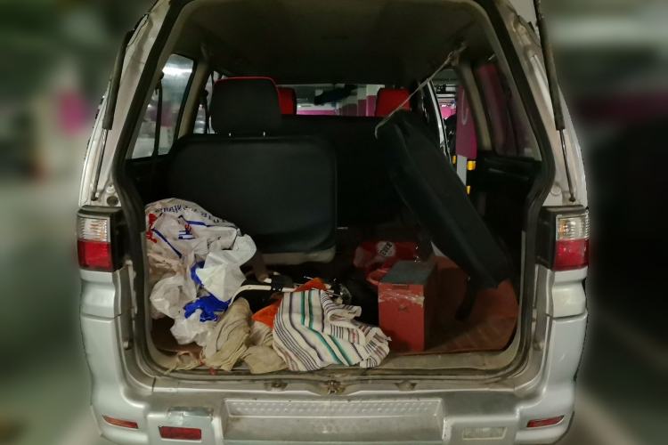 Used FORTHING Lingzhi 2015 V3 1.5L 7-seat Standard Model
