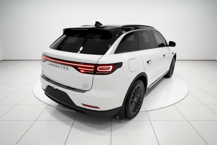 Used Leapmotor C11 2024 All-Electric 580 Luxury Edition Rear Right 45 Deg