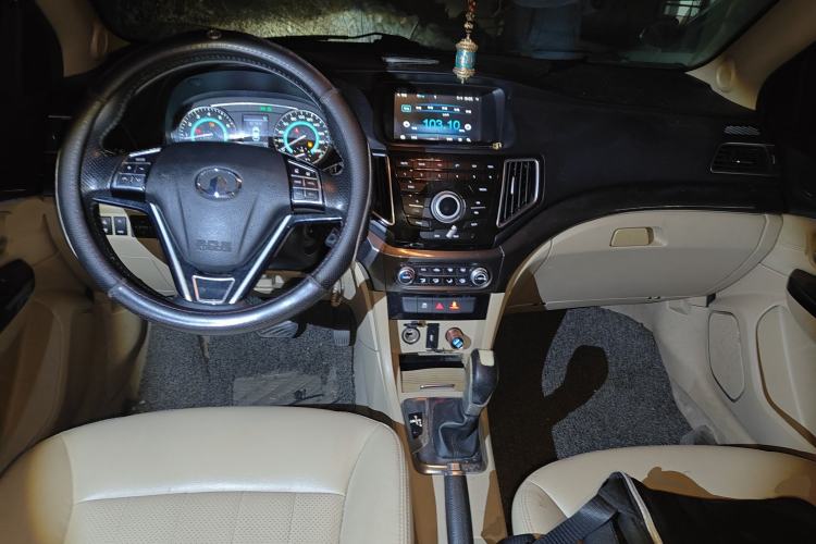 Used Great Wall C30 2015 1.5L AMT Luxury Model
