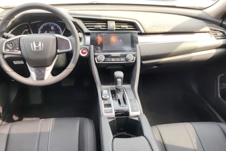 Used Honda Civic 2016 220TURBO CVT Luxury Edition
