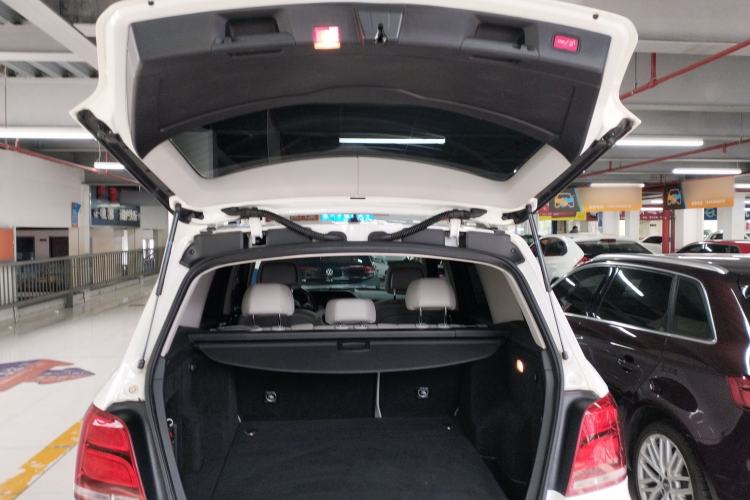 Used Mercedes-Benz GLK-Class 2013 GLK 300 4MATIC Dynamic Sunroof Model
