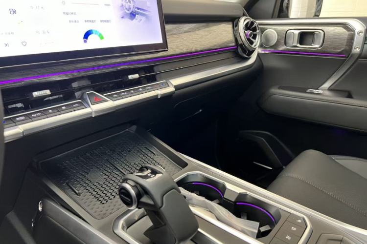 Used Tank 400 2025 2.4T Diesel Version
