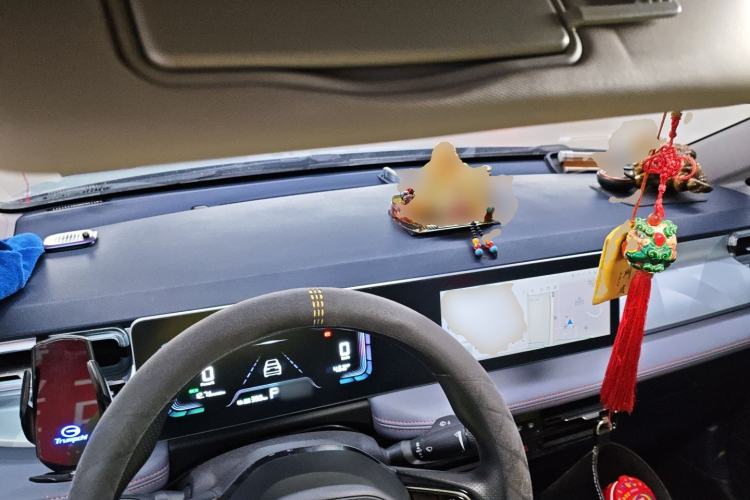 Used Geometry E Firefly 2022 401 km Linglong Tiger 5 Seats