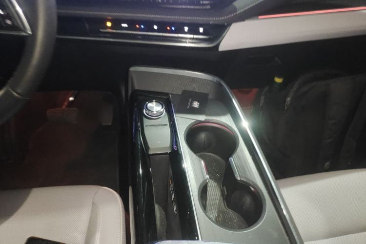 Used Buick E5 2023 Premium Long-Range Version
