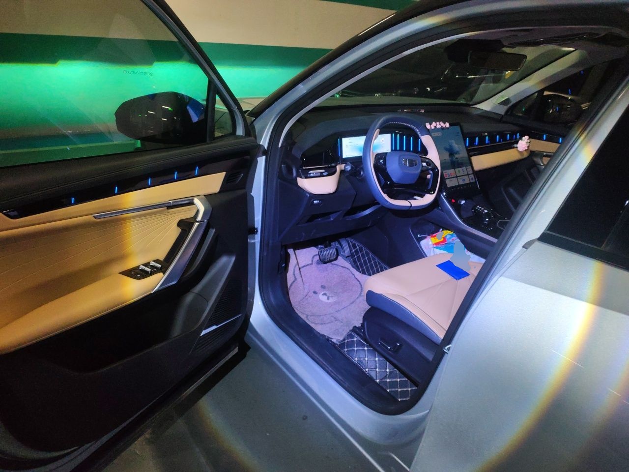 Geely Auto FX11 2023 1.5TD DCT Prestige Edition — снимка 16