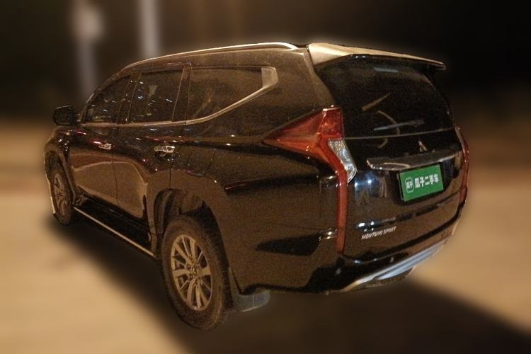 Used Mitsubishi Pajero  Rear Left 45 Deg