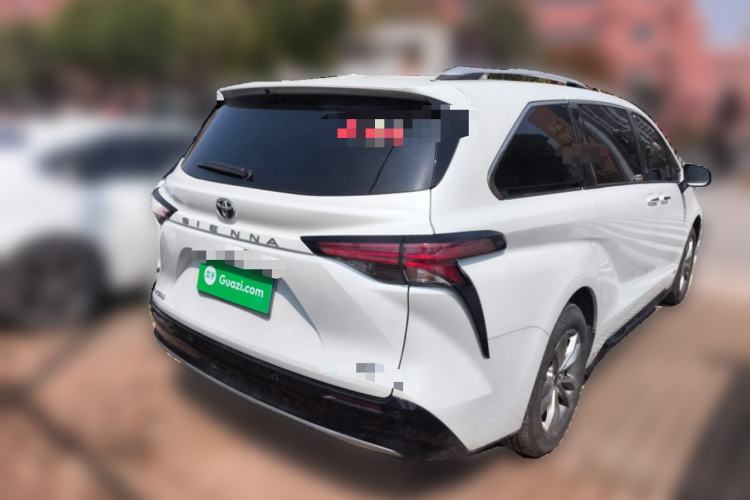 Used Toyota SIENNA 2024 2.5L Hybrid Four-Wheel Drive Prestige Edition Rear Right 45 Deg