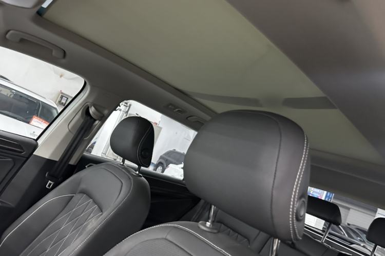 Used Volkswagen Tiguan L 2023 280TSI Automatic Two-Wheel Drive Trendy Innovation Limited Edition
