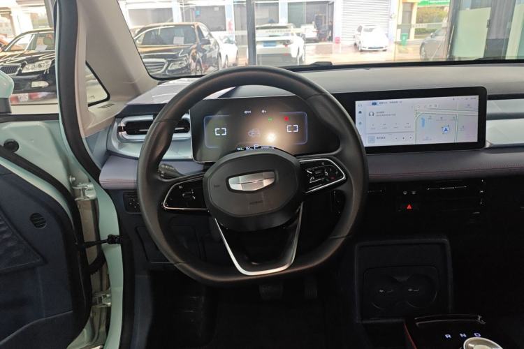 Used Geometry E Firefly 2023 320KM Cute & Handsome Tiger 5 Seats Steering Wheel