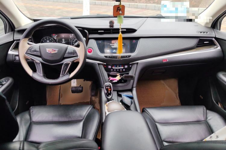 Used Cadillac XT5 2018 25T Luxury Model

