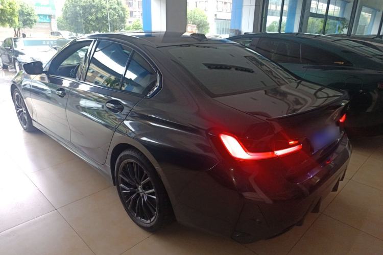 Used BMW 3 Series 2023 325i M Sport Night Edition Package Exterior 2