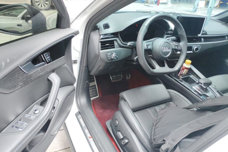 Used Audi A4L 2024 40 TFSI Luxury Dynamic Edition