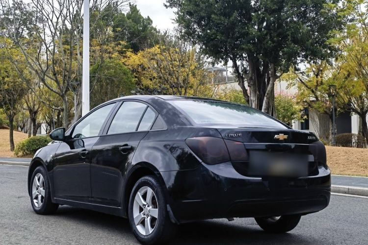 Used Chevrolet Cruze 2013 1.6L SE MT Exterior 6