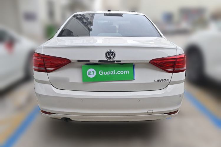 Used Volkswagen Lavida 2017 1.6L Manual Fashion Edition
