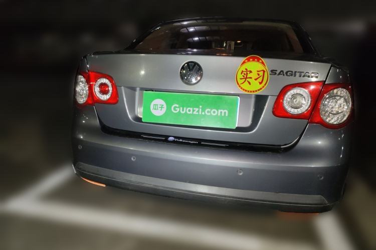 Used Volkswagen Sagitar 2009 1.6L Manual Comfort Edition
