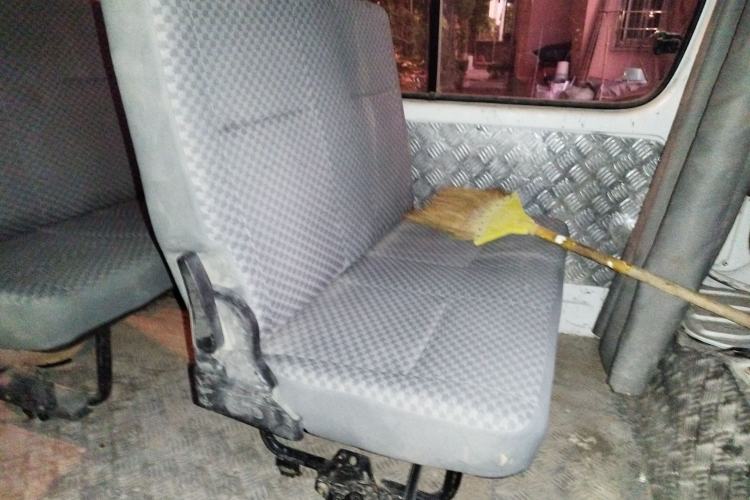 Used Jinbei Hiace 2016 2.0L Express Series Standard Version V19
