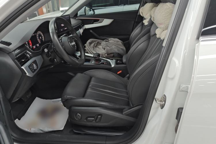 Used Audi A4L 2020 40 TFSI Luxury Dynamic Model
