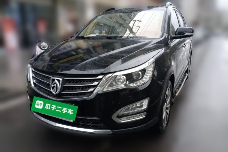 Used Baojun 560 2015 1.8L manual luxury version