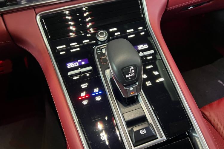 Used Porsche Panamera 2022 Panamera Executive Long Wheelbase 2.9T Interior 11