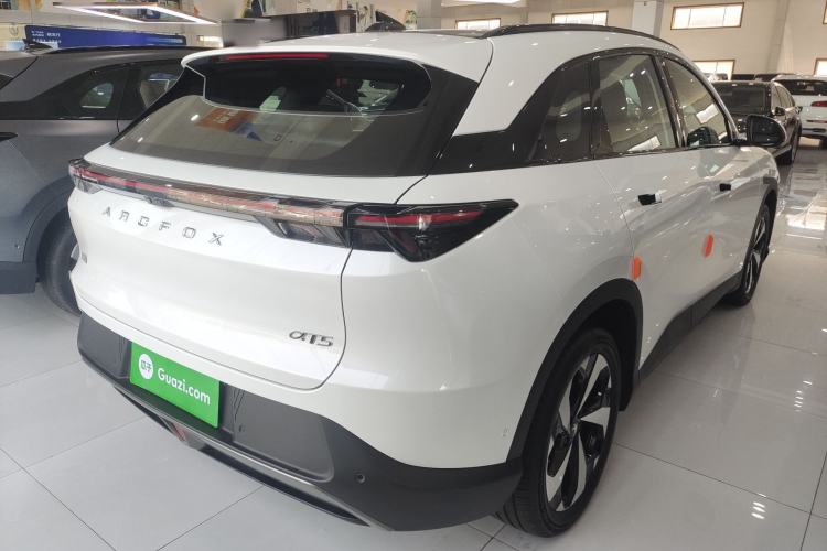 Used ARCFOX Alpha T5 2025 520 MAX Rear Right 45 Deg