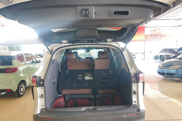 Used Toyota SIENNA 2023 2.5L Hybrid Comfort Edition Trunk