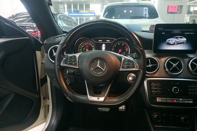 Used Mercedes-Benz CLA 2017 Refreshed CLA 220 4MATIC