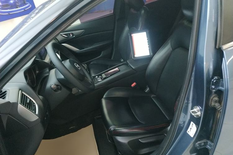 Used Mazda CX-4 2016 2.0L Automatic 2WD Blue Sky Dynamic Edition
