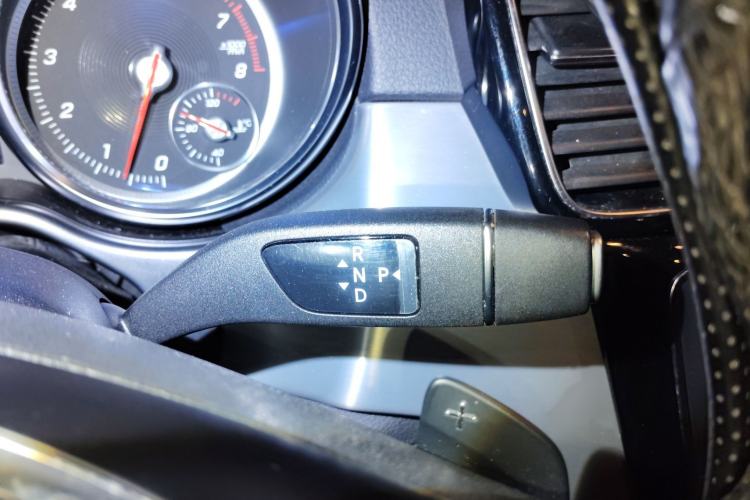 Used Mercedes-Benz GLE Coupe 2018 GLE 400 4MATIC Coupe SUV Gear Lever