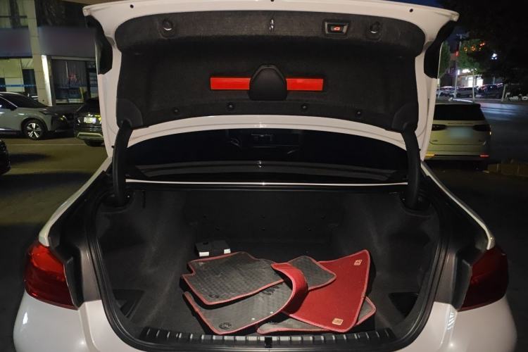 Used BMW 5 Series 2020 530Li Leading Edition Luxury Package Trunk