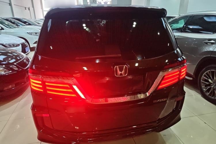 Used Honda Elysion 2016 2.4L Luxury Edition Rear