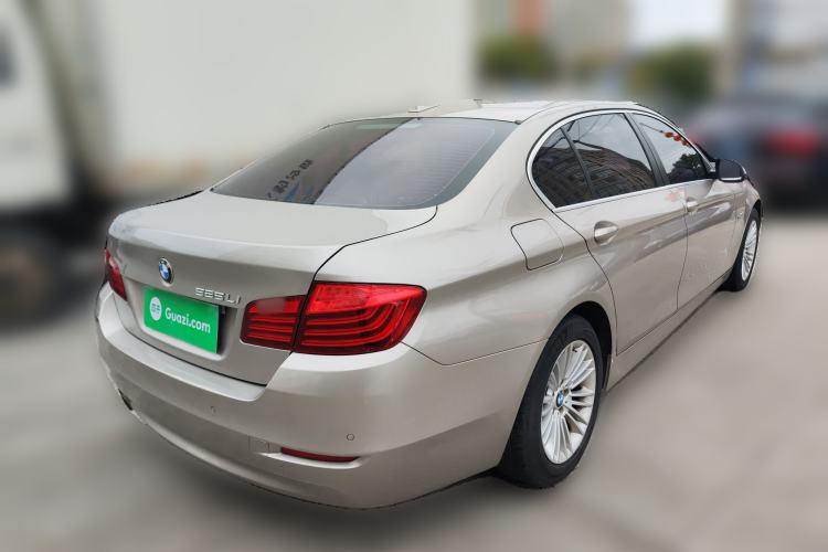 Used BMW 5 Series 2014 525Li Leading Model
