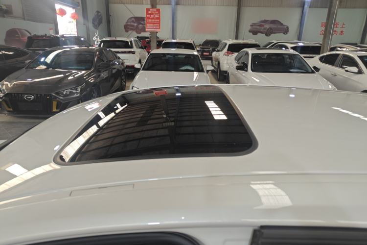 Used BMW 1 Series 2018 118i Sport Design Package Roof