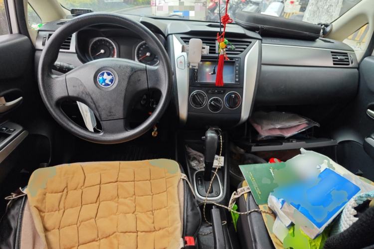 Used Venucia R50X 2013 1.6L Automatic Version with Beidou Navigation