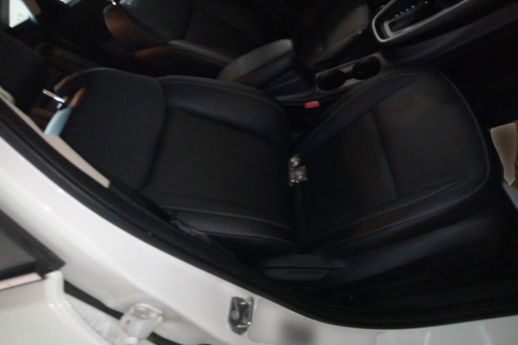 Used Ford Escort 2015 1.5L Automatic Fashion Model
